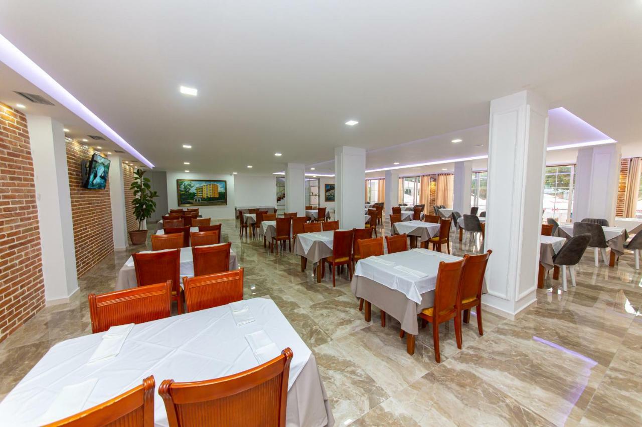 Esal Hotel Durrës Exterior foto