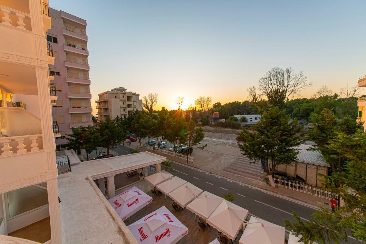Esal Hotel Durrës Exterior foto
